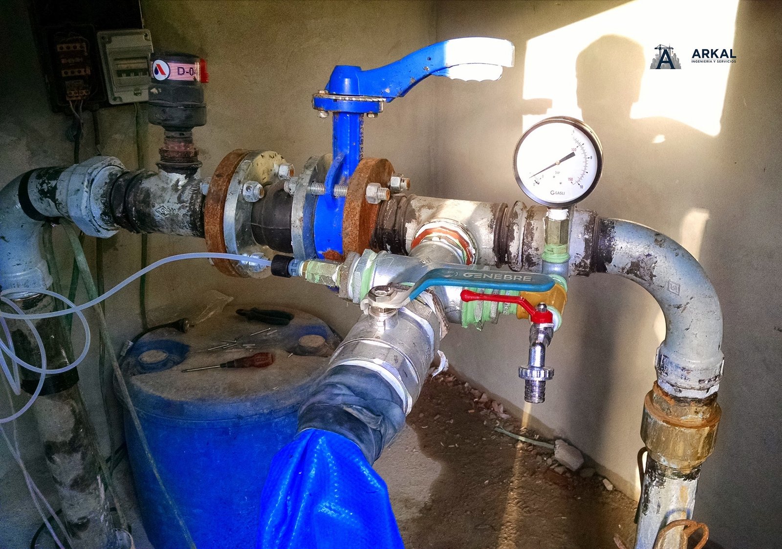 Estación de bombeo de agua instalada y en marcha