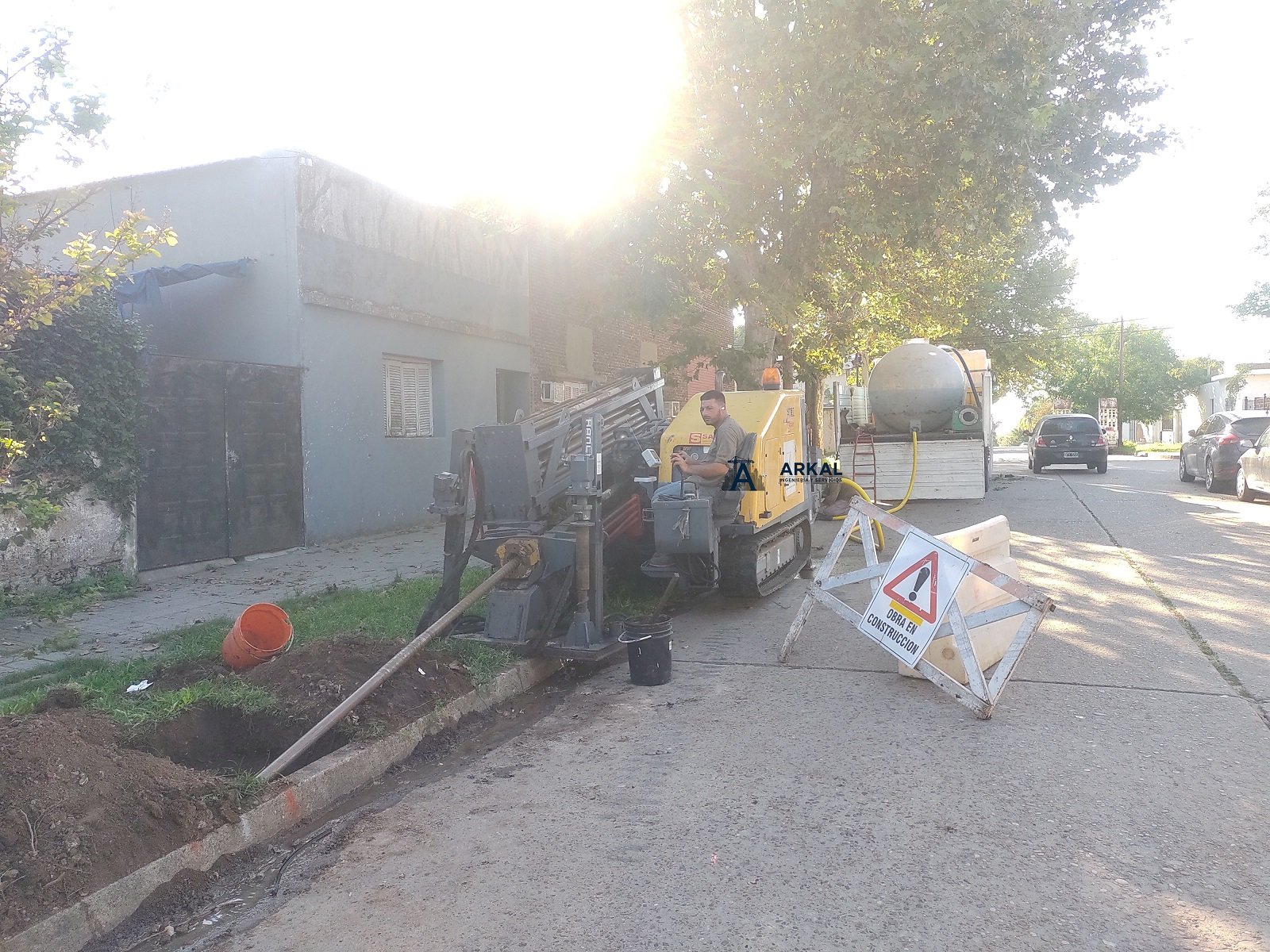 Tunelera horizontal para tendido de tritubi en Olavarría